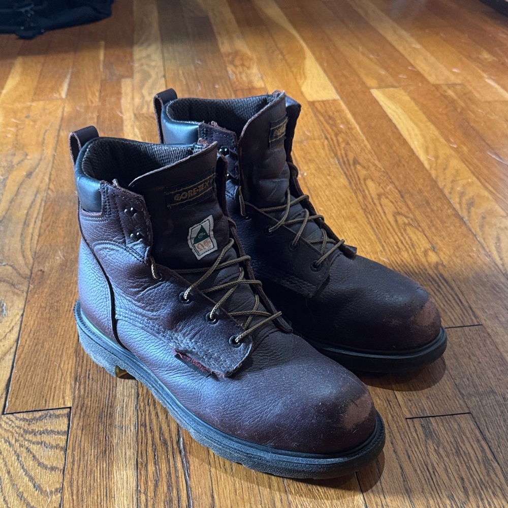 RedWing GORE-TEX Men's Steel-Toe Dark Brown Leather Boots
